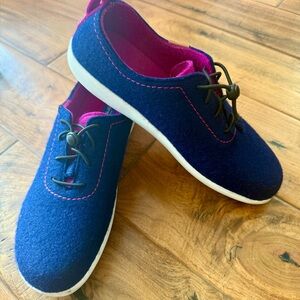 Samuel Hubbard Dreams Blue and Pink Women’s Shoes 9.5